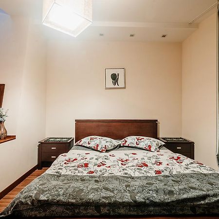 Ferienwohnung Deribasovskaya Tsentr Odessa Exterior foto